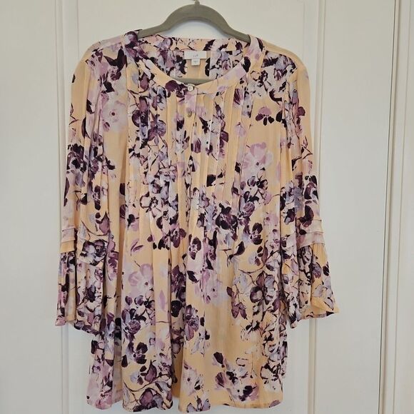 J. Jill‎ Pintucked Bell Sleeve Floral Purple Peach 3/4 Sleeve Tunic Top size Sm. - Picture 1 of 10
